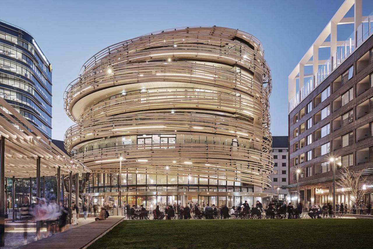 Prime Spot: Modern Studio+balcony Darling Harbour *