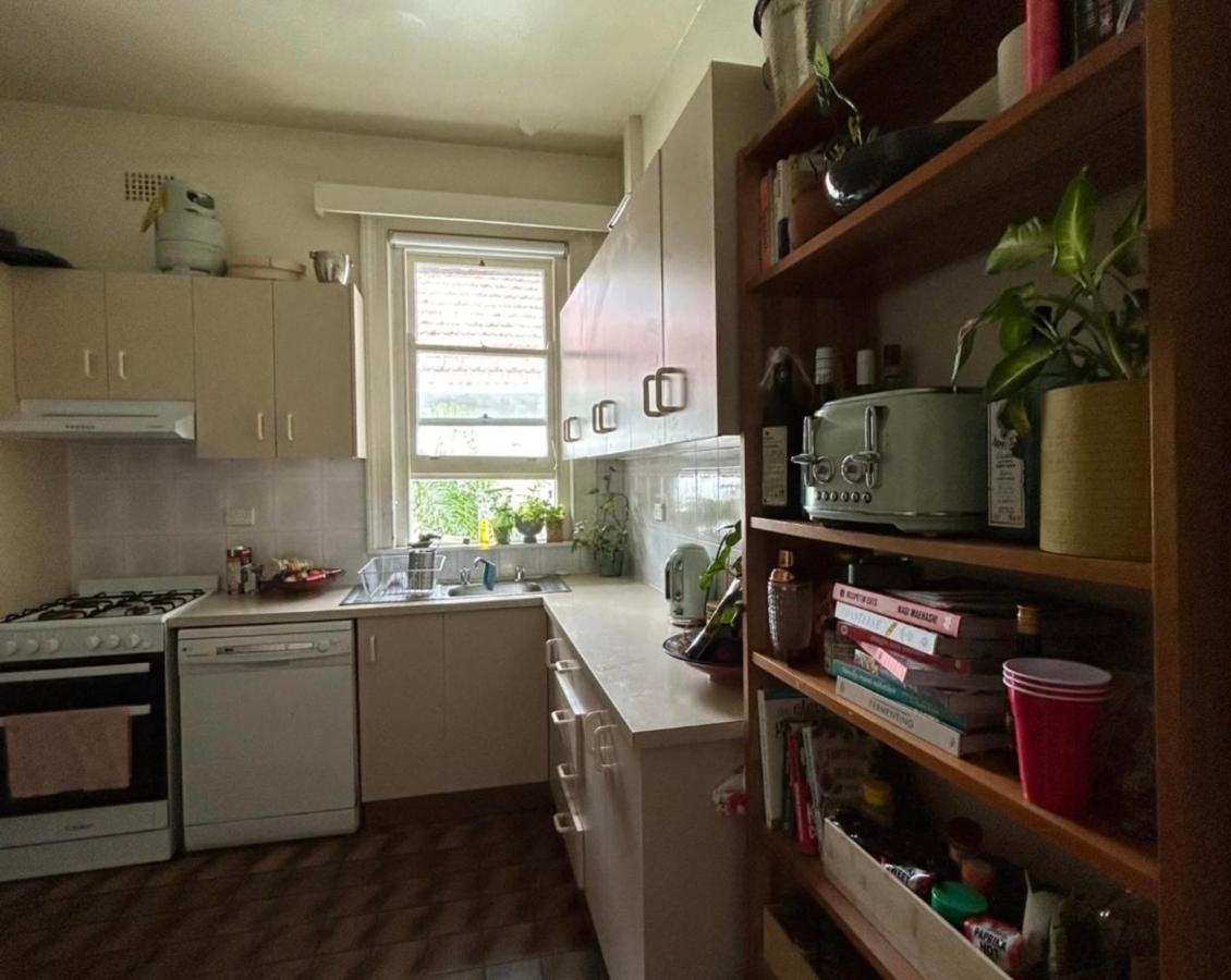 2 Story With Harbour Views * Sydney