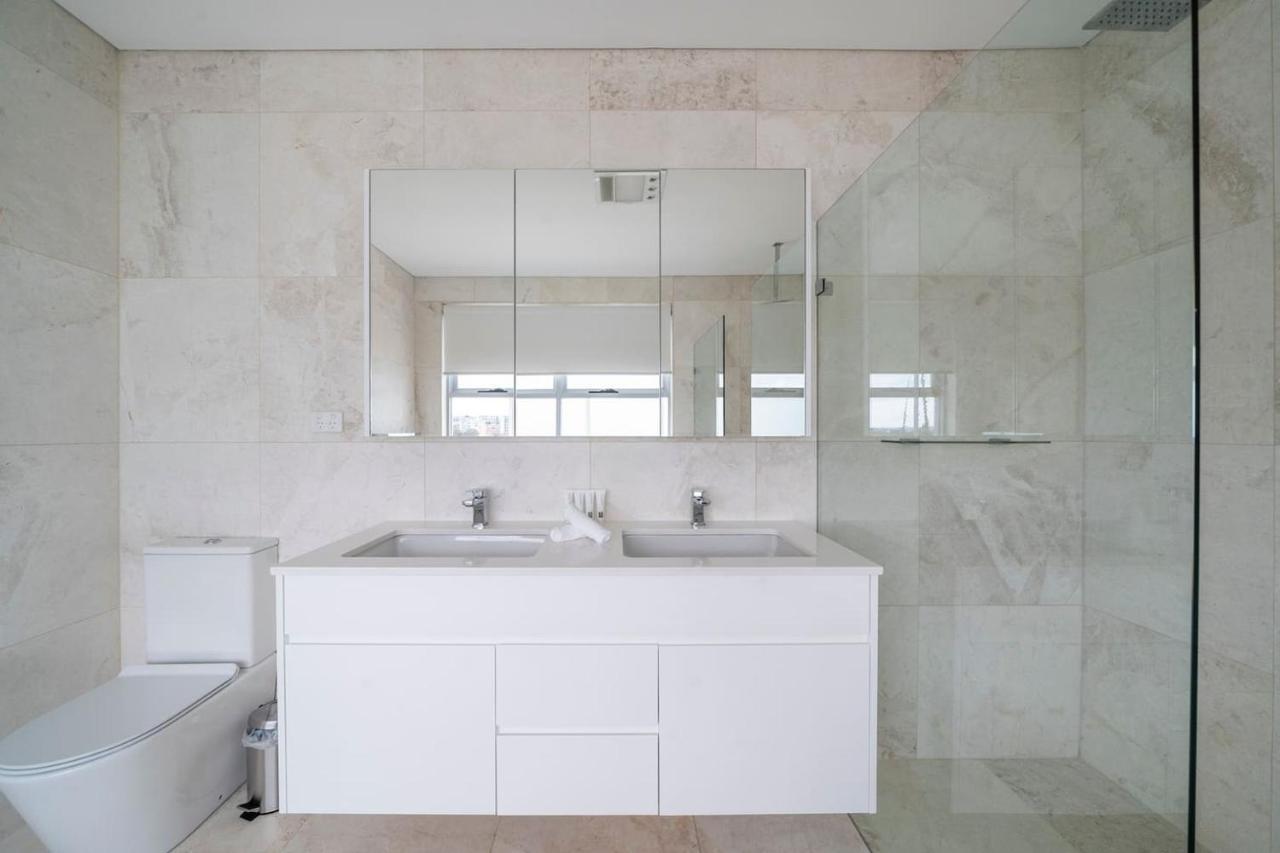 Villa 'starlight' A Slice Of The Hollywood Hills In Bexley