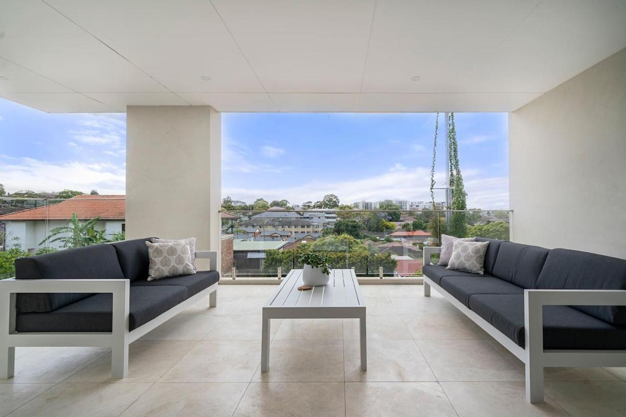 'starlight' A Slice Of The Hollywood Hills In Bexley