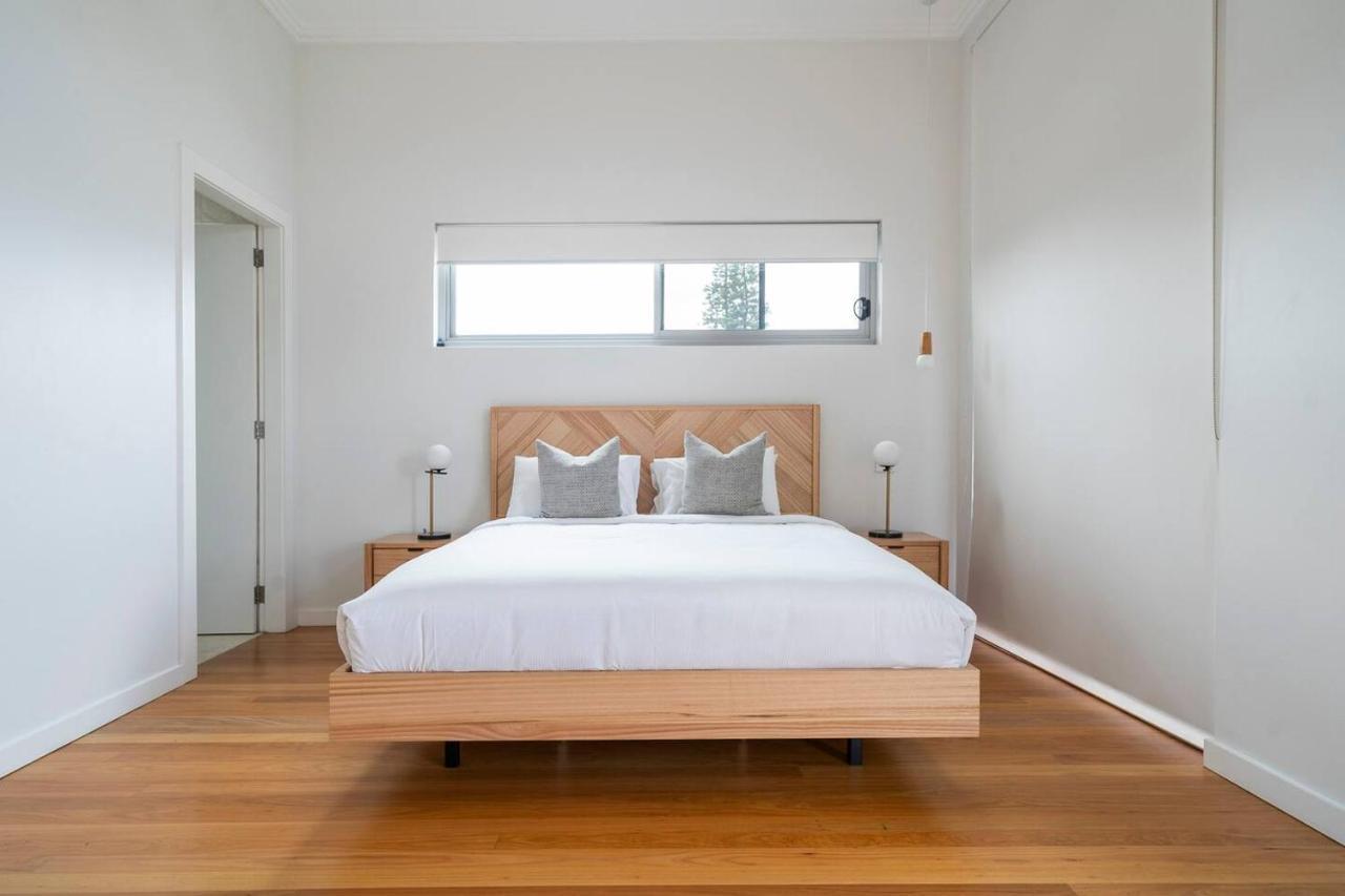 Villa 'starlight' A Slice Of The Hollywood Hills In Bexley