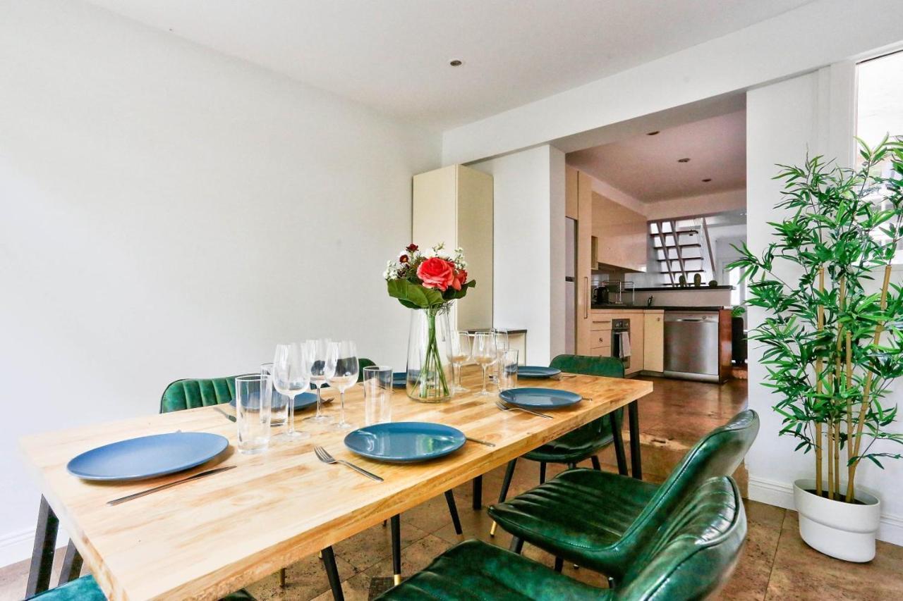 3 Bedroom Darling Harbour - Darghan St 2 2 E-bikes Included Ferienhaus