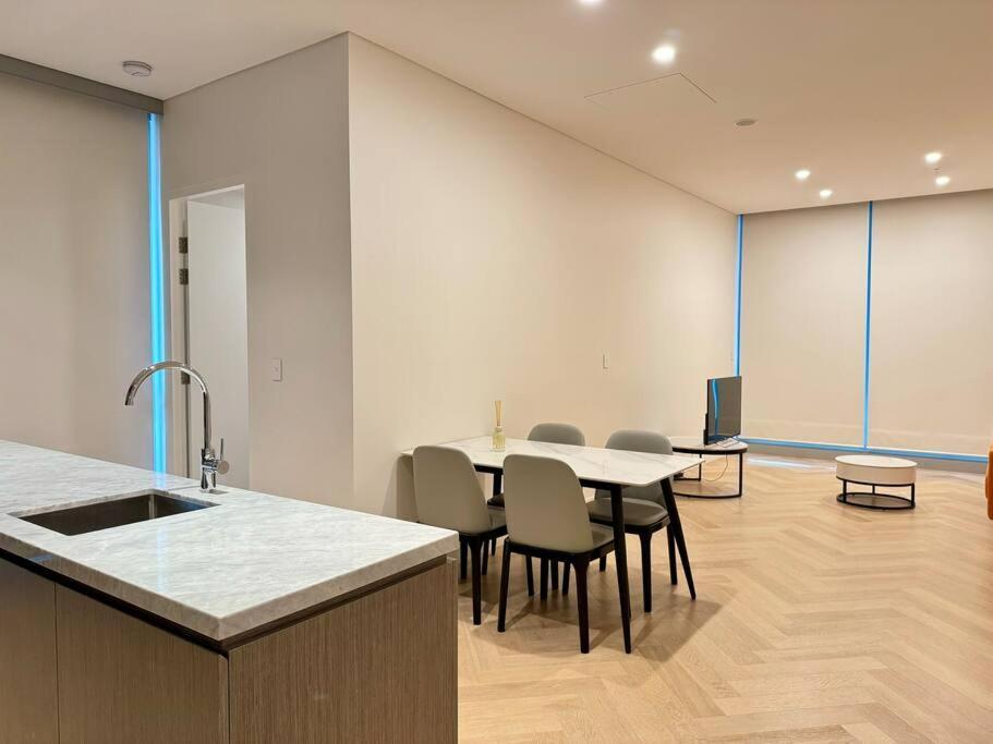 Heart Of Cbd Air-con Apartment Sydney