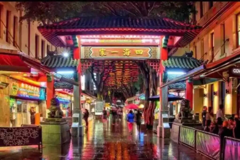 Lovely In The Heart Of Chinatown Apartment Sydney