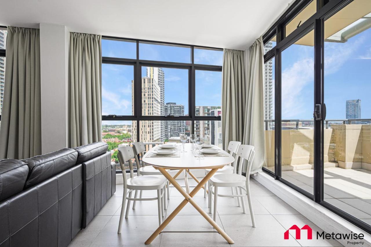 Metawise Cbd Haymarket Luxe 2bed Penthouse Aqua Apartment Sydney