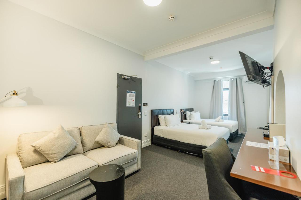 Lodge Newtown Cozy