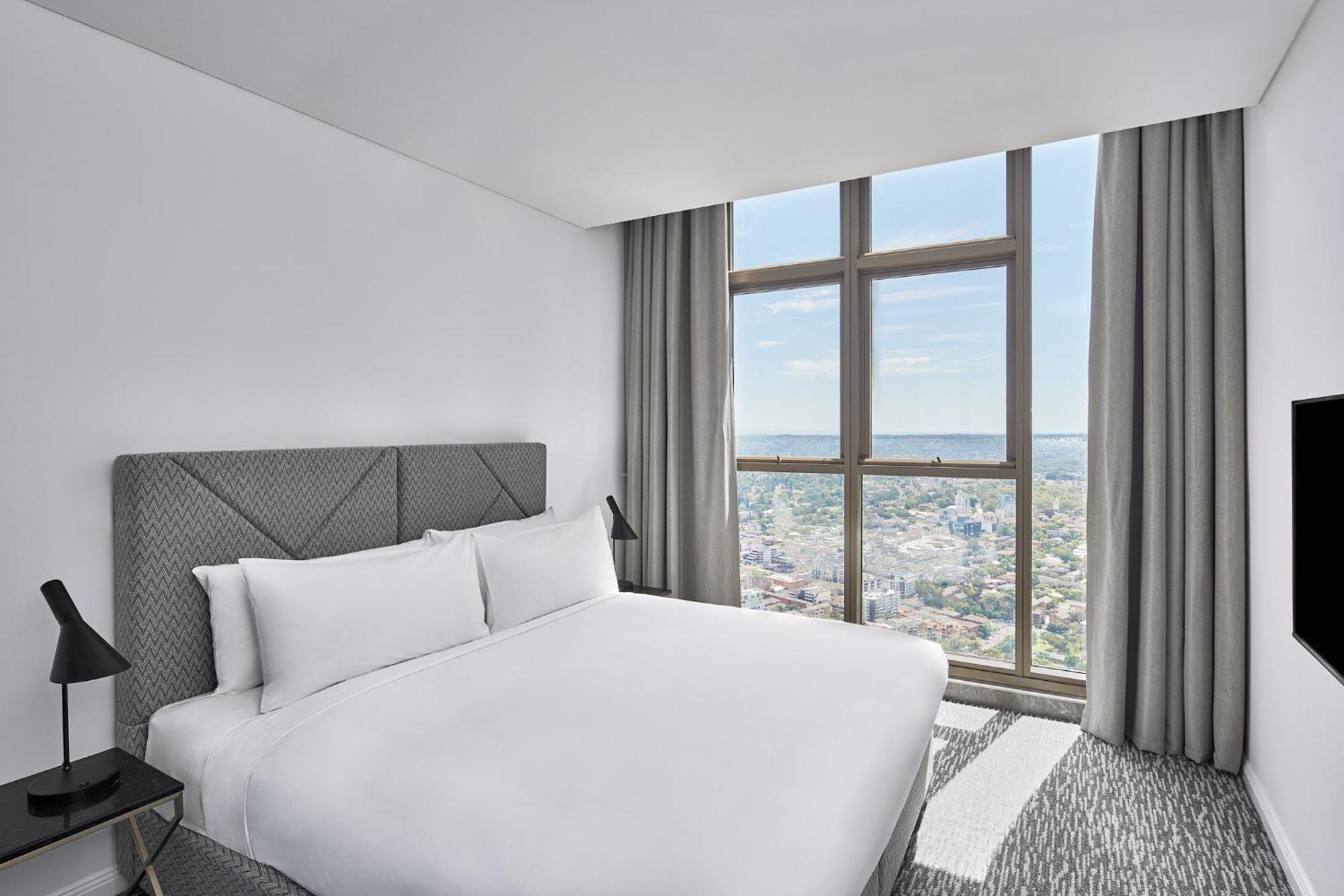 Meriton George Street, Parramatta Hotel