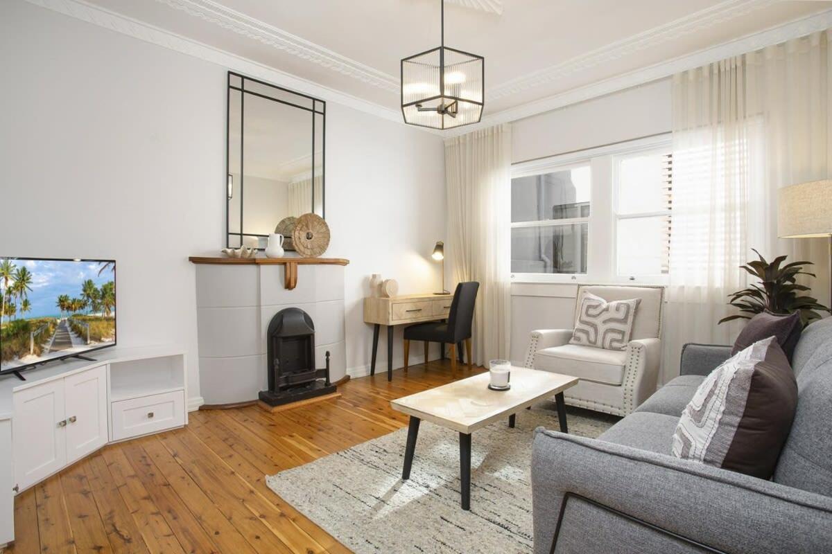 Apartment Coastal Living Just Metres From Coogee *