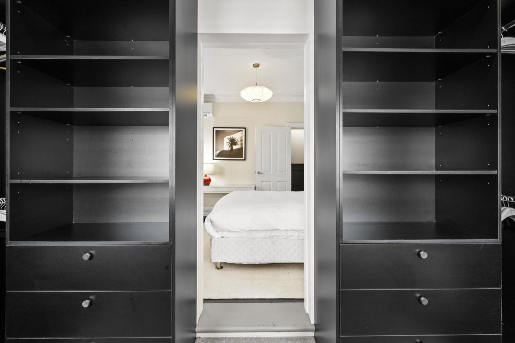Apartment Comfy 2-bed With Ac Throughout