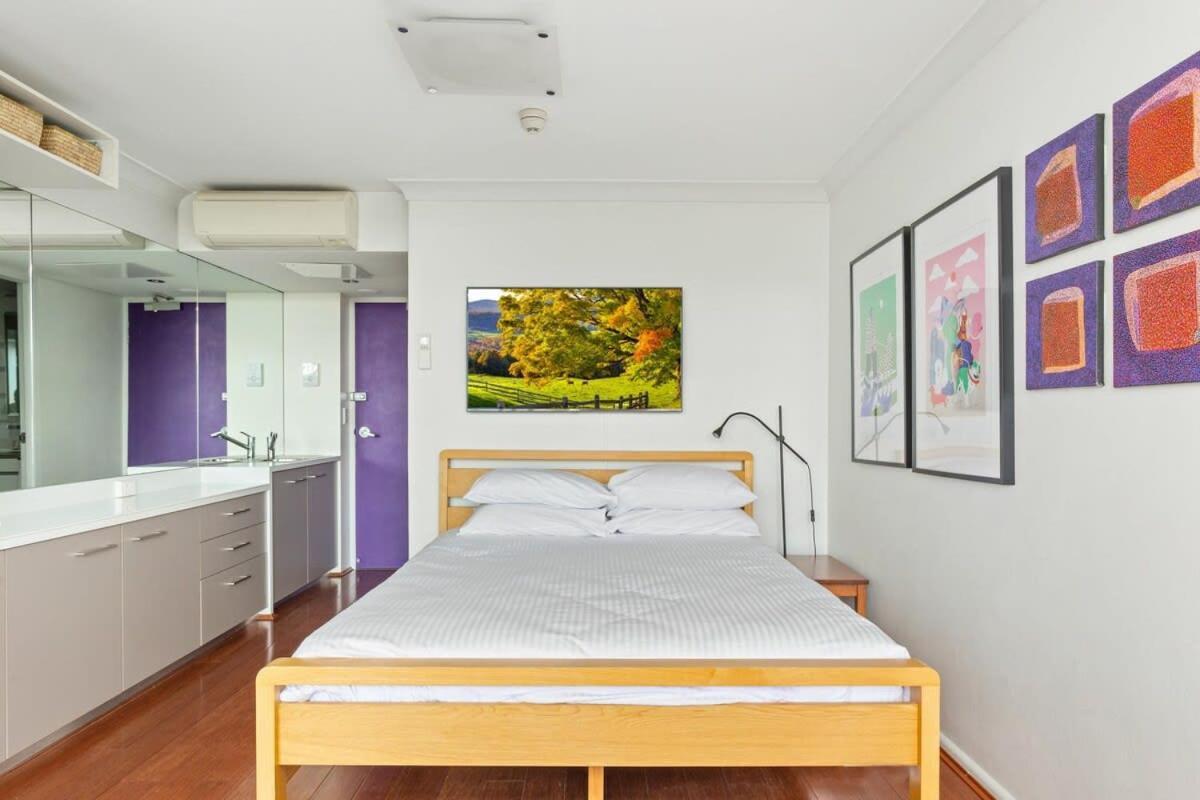 Cosy With Views * Sydney