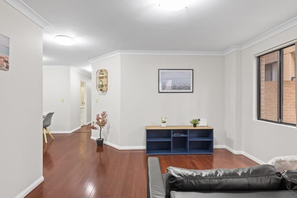 2 Bedrooms Apt In Burwood 4min To Train Sleep 6 Apartment