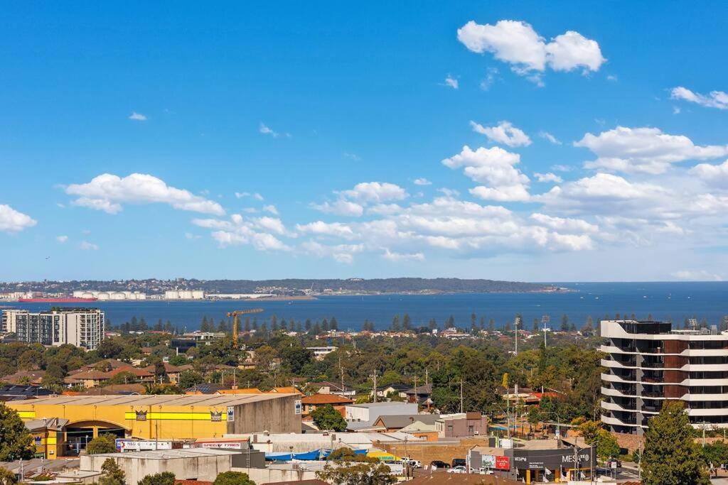 Sky-view 2b2b1g In Hurstville -1 Min To Westfield *