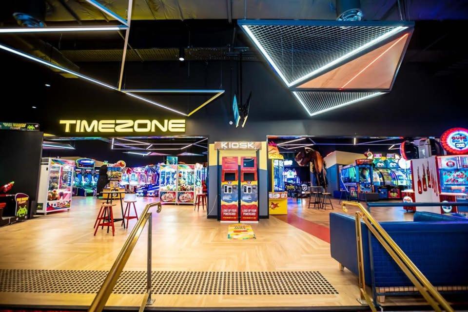 1 Private Single In Carramar 1 Sydney