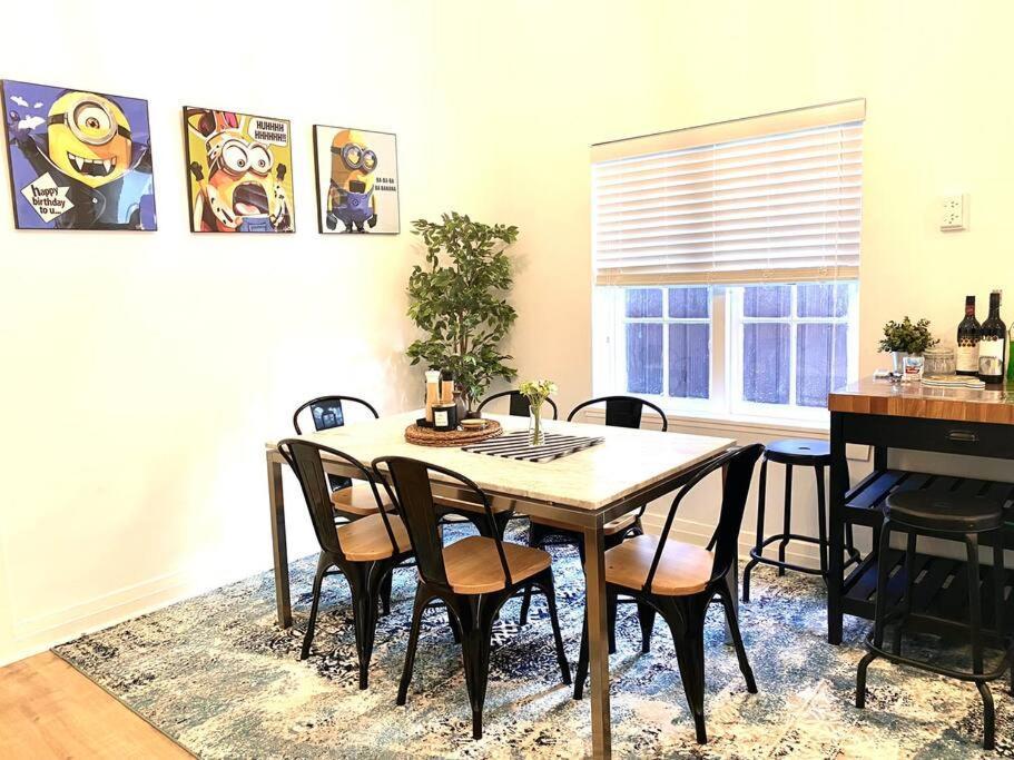 Lux 4br Straithfield House Close 2 Airport/city Casa de férias Sidney
