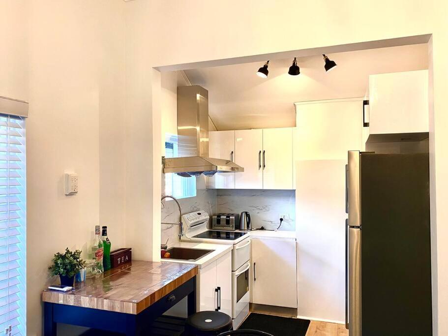 Lux 4br Straithfield House Close 2 Airport/city * Sidney