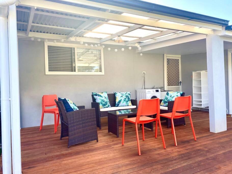Casa de férias Lux 4br Straithfield House Close 2 Airport/city