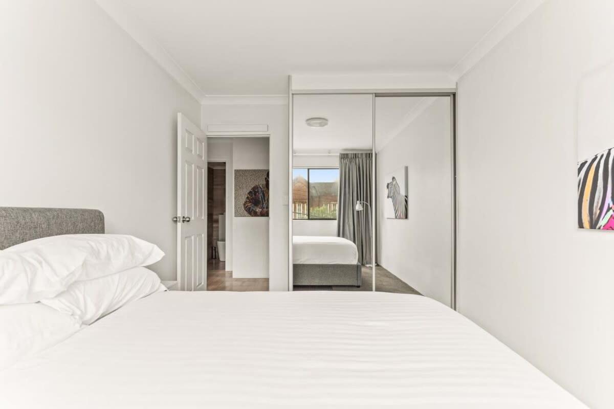 Classy 2-bed By Prince Alfred Park Apartment Sydney