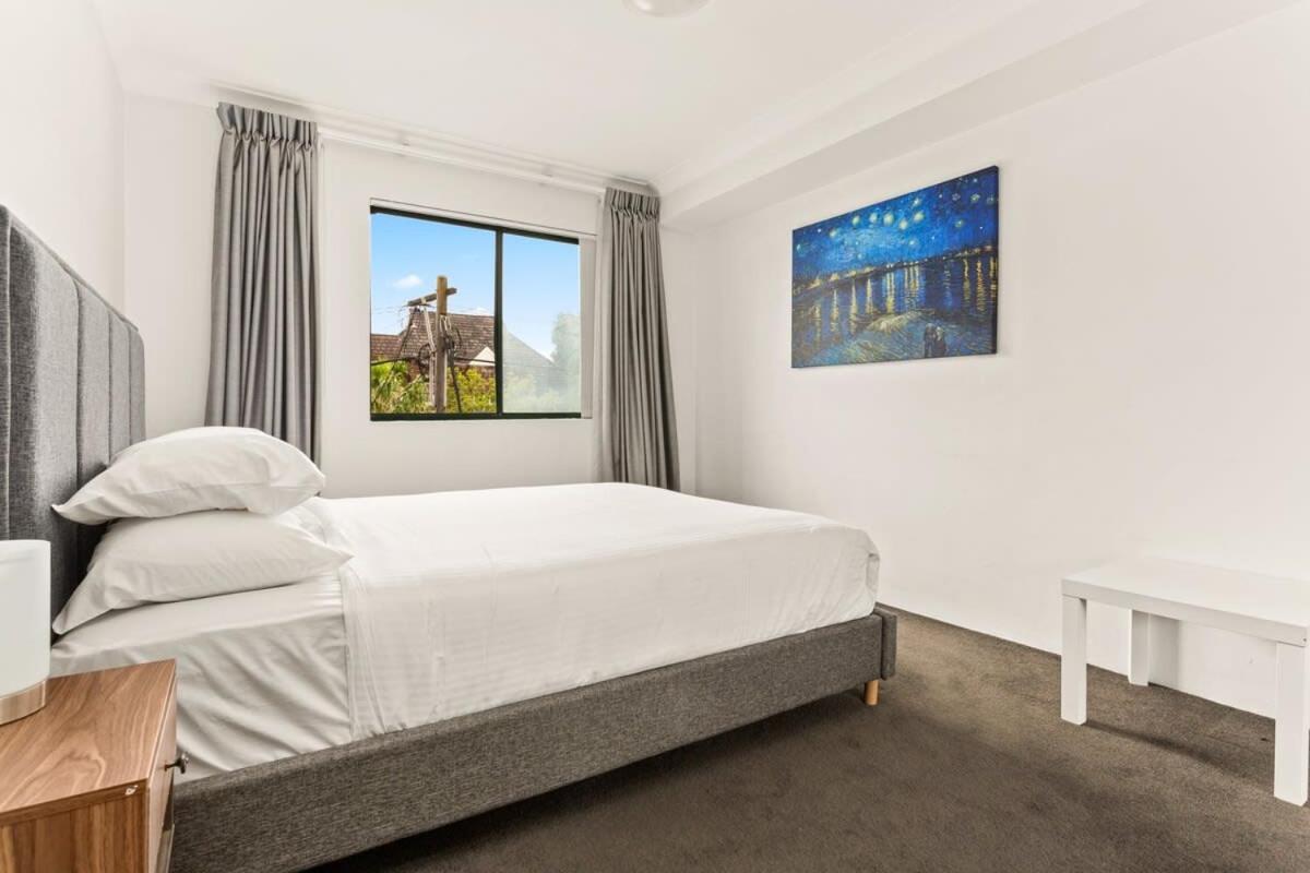 Classy 2-bed By Prince Alfred Park *