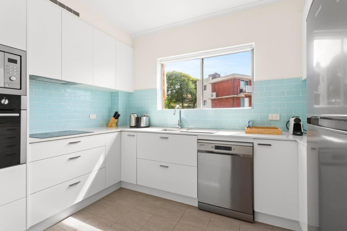 Bright 2-bed Unit With Parking By The Apartment *