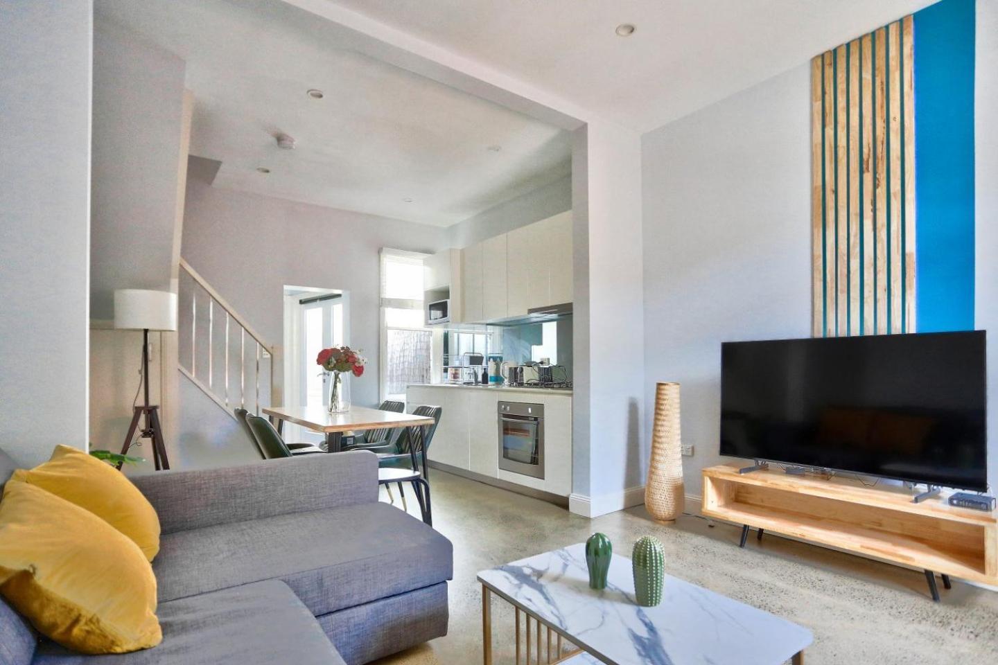 Charming 2 Bedroom House Woolloomooloo *