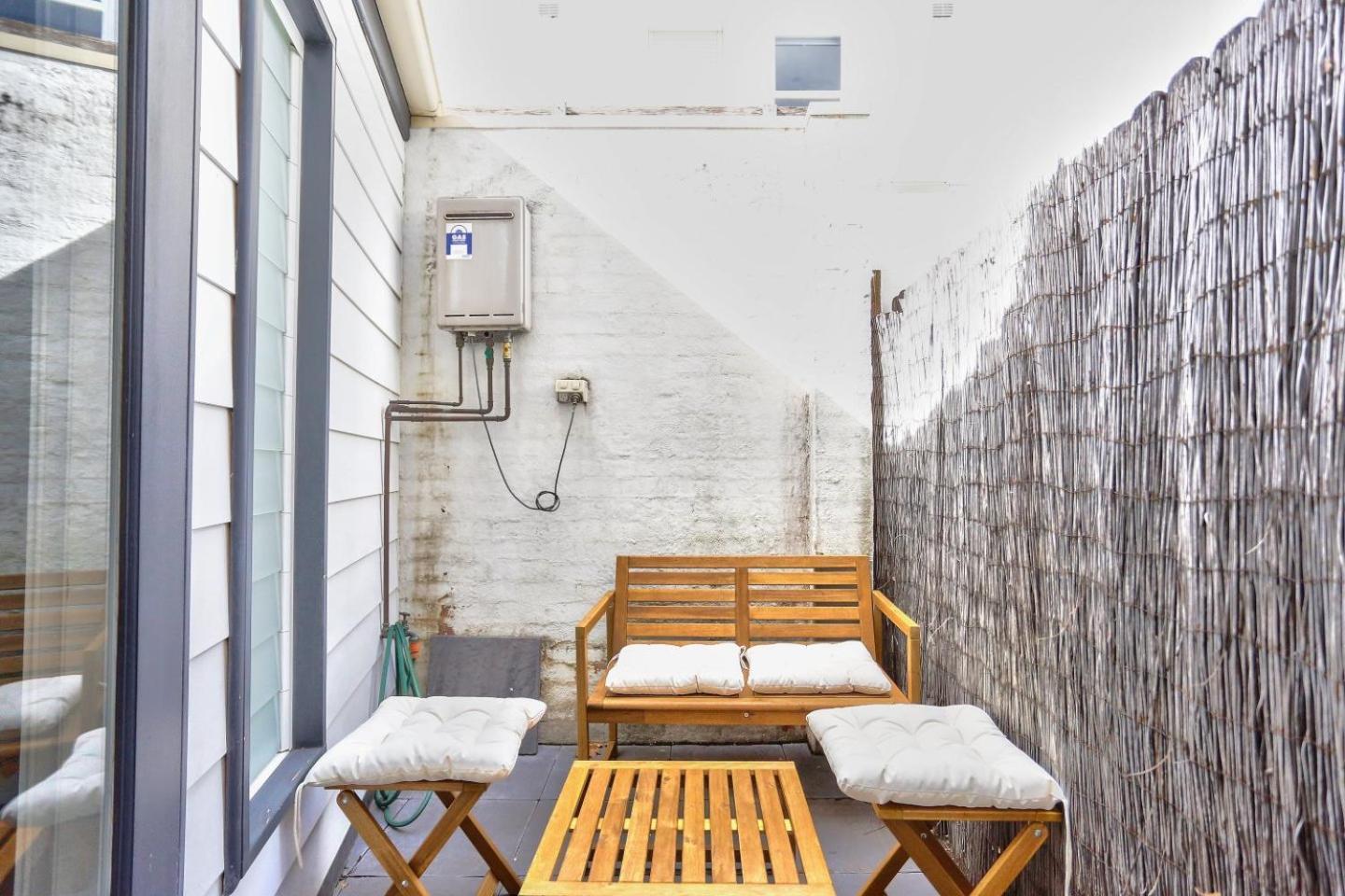 Casa de férias Charming 2 Bedroom House Woolloomooloo