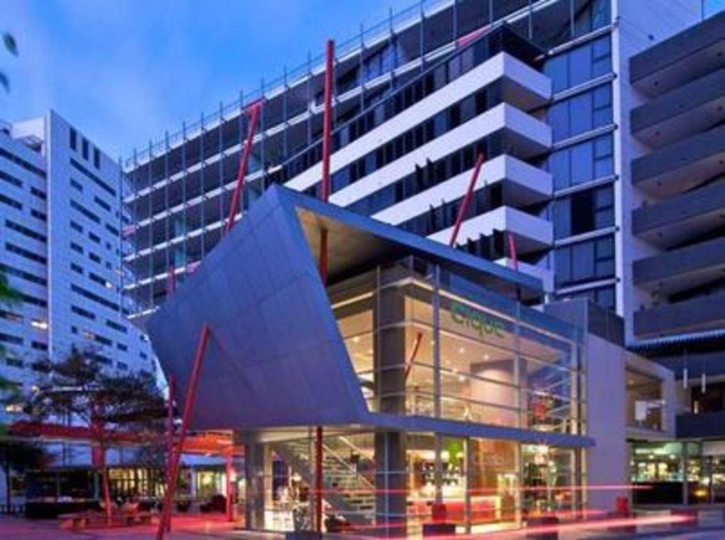 One Bedroom Unit At Location Sydney