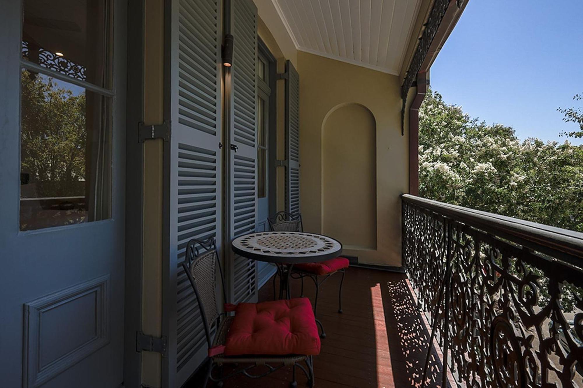 Charming 3-bedroom Terrace In The Heart Of Glebe Holiday home *