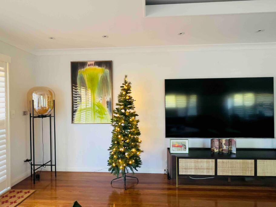 Maroubra Gem Close To Everything Sleep 16 Sydney