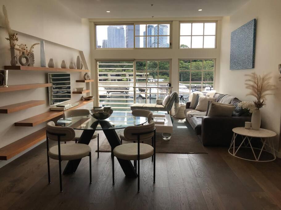 Harbour View Woolloomooloo * Sydney