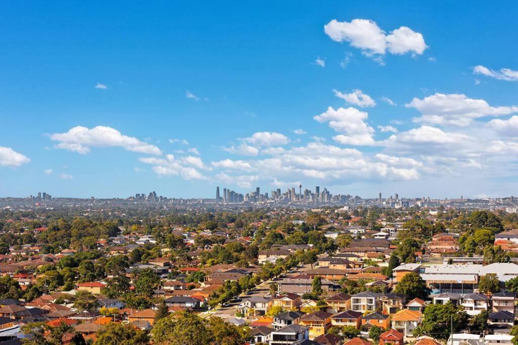 Sky-view 2b2b1g In Hurstville -1 Min To Westfield *