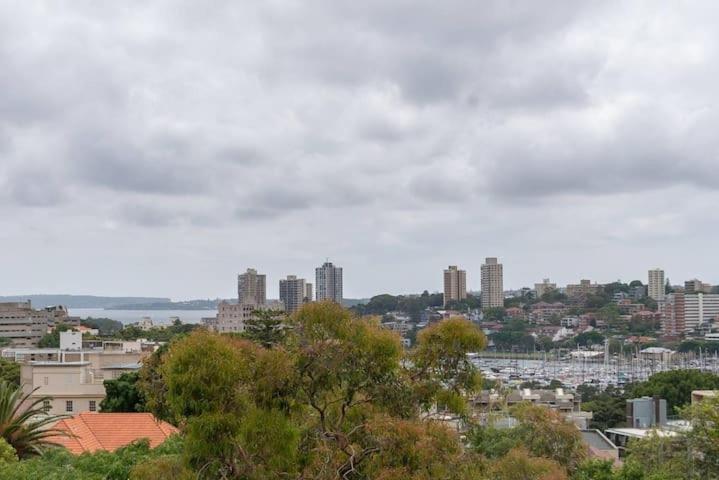 With Stunning Views Free Parking Sydney