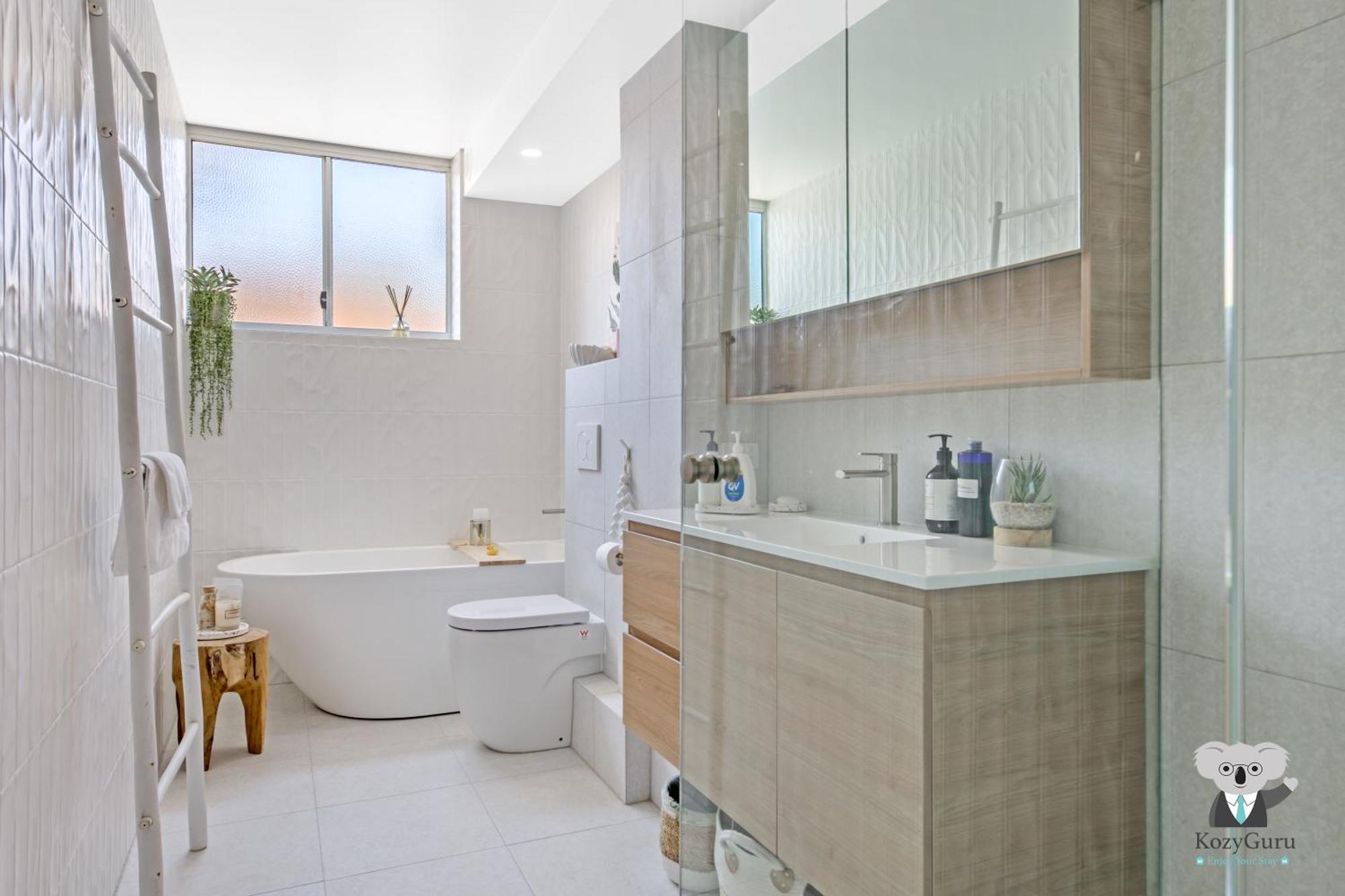 Kozyguru Waverley 2bed Apt With Parking Nwa005 Sydney