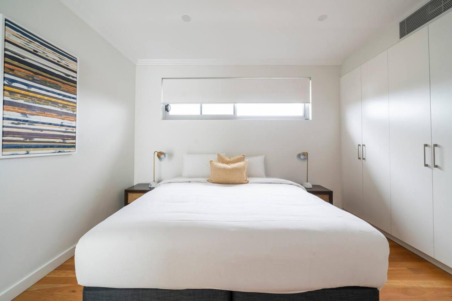 'starlight' A Slice Of The Hollywood Hills In Bexley Villa *
