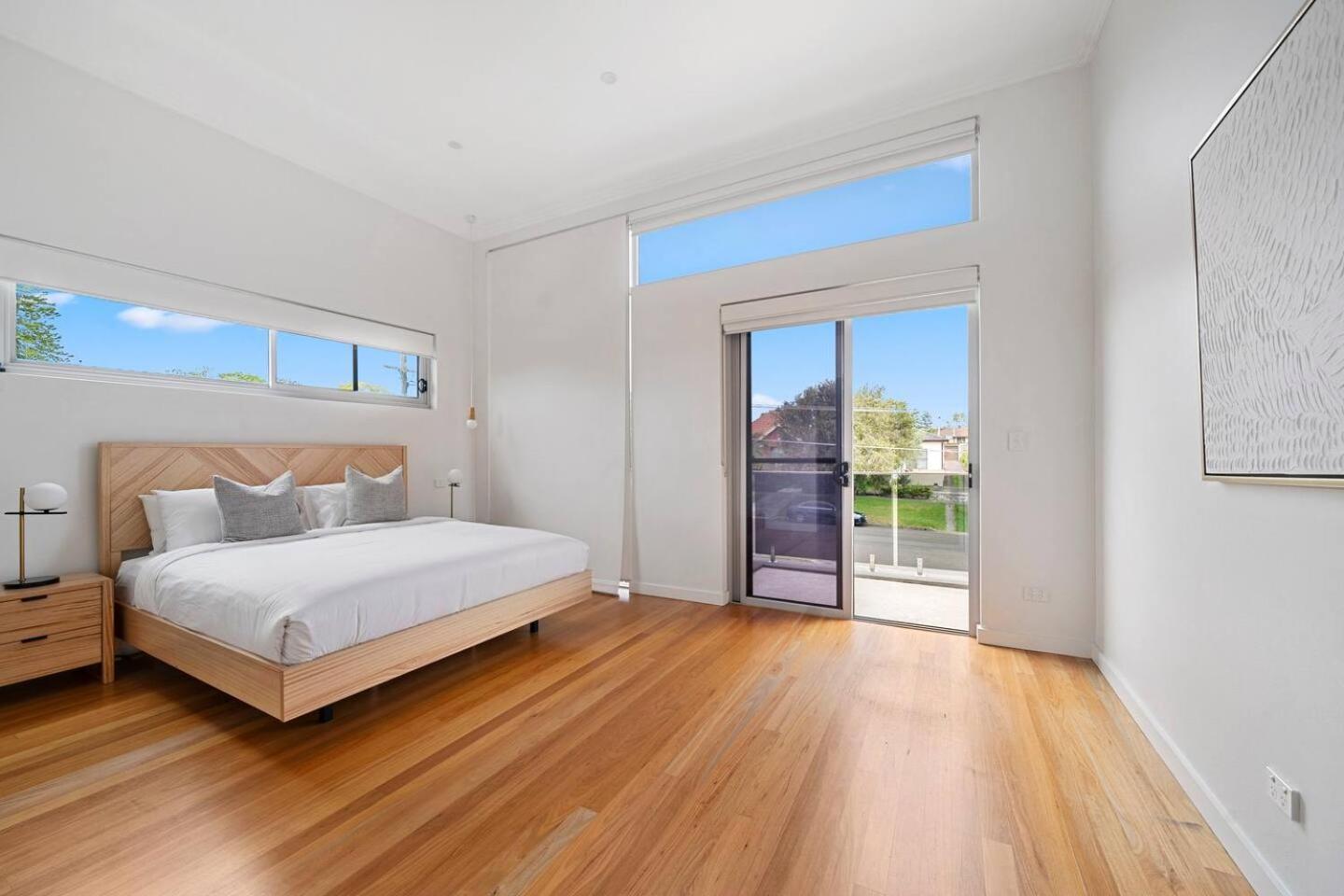 Villa 'starlight' A Slice Of The Hollywood Hills In Bexley