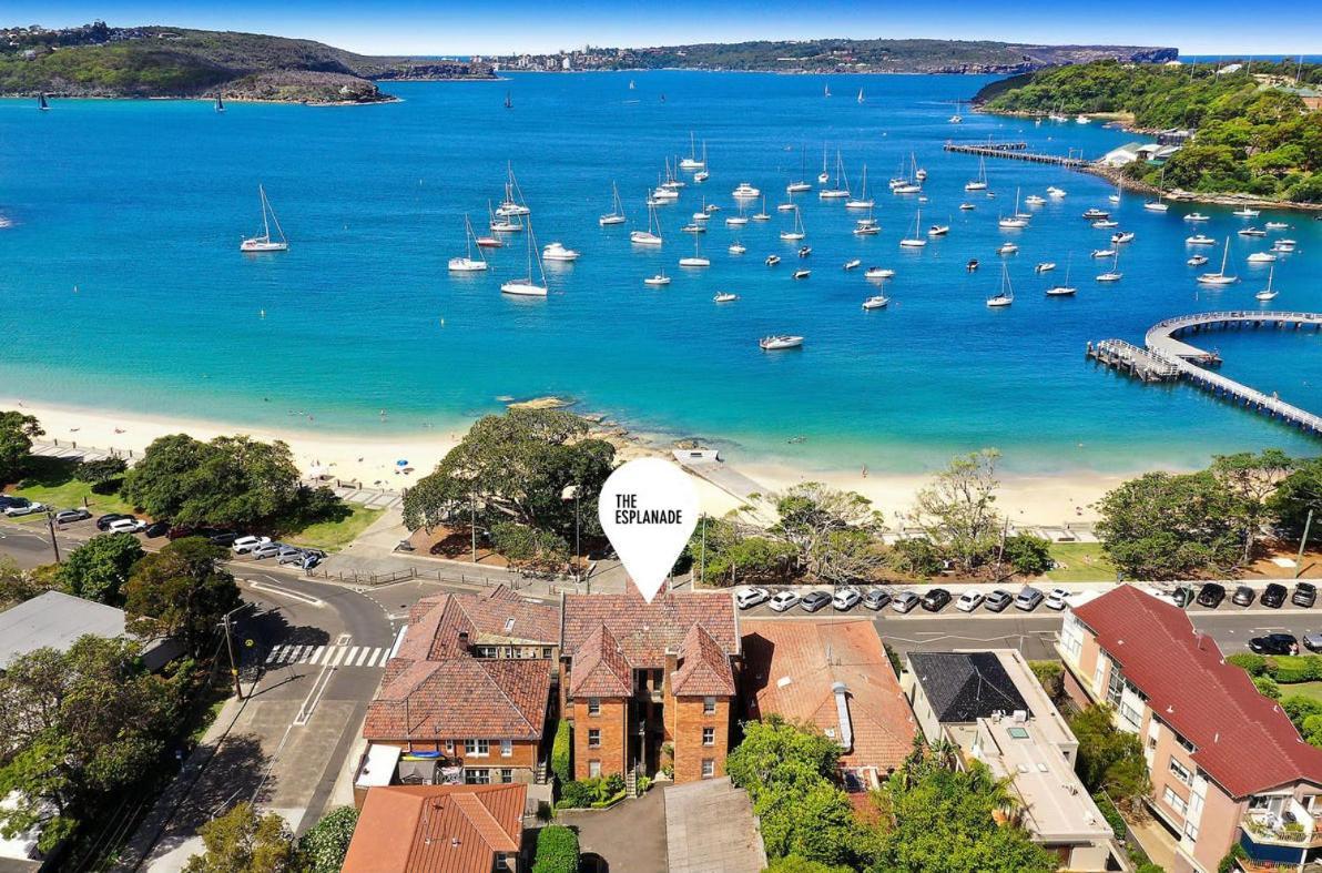 Luxe-coastal Balmoral Beachfront Apartment