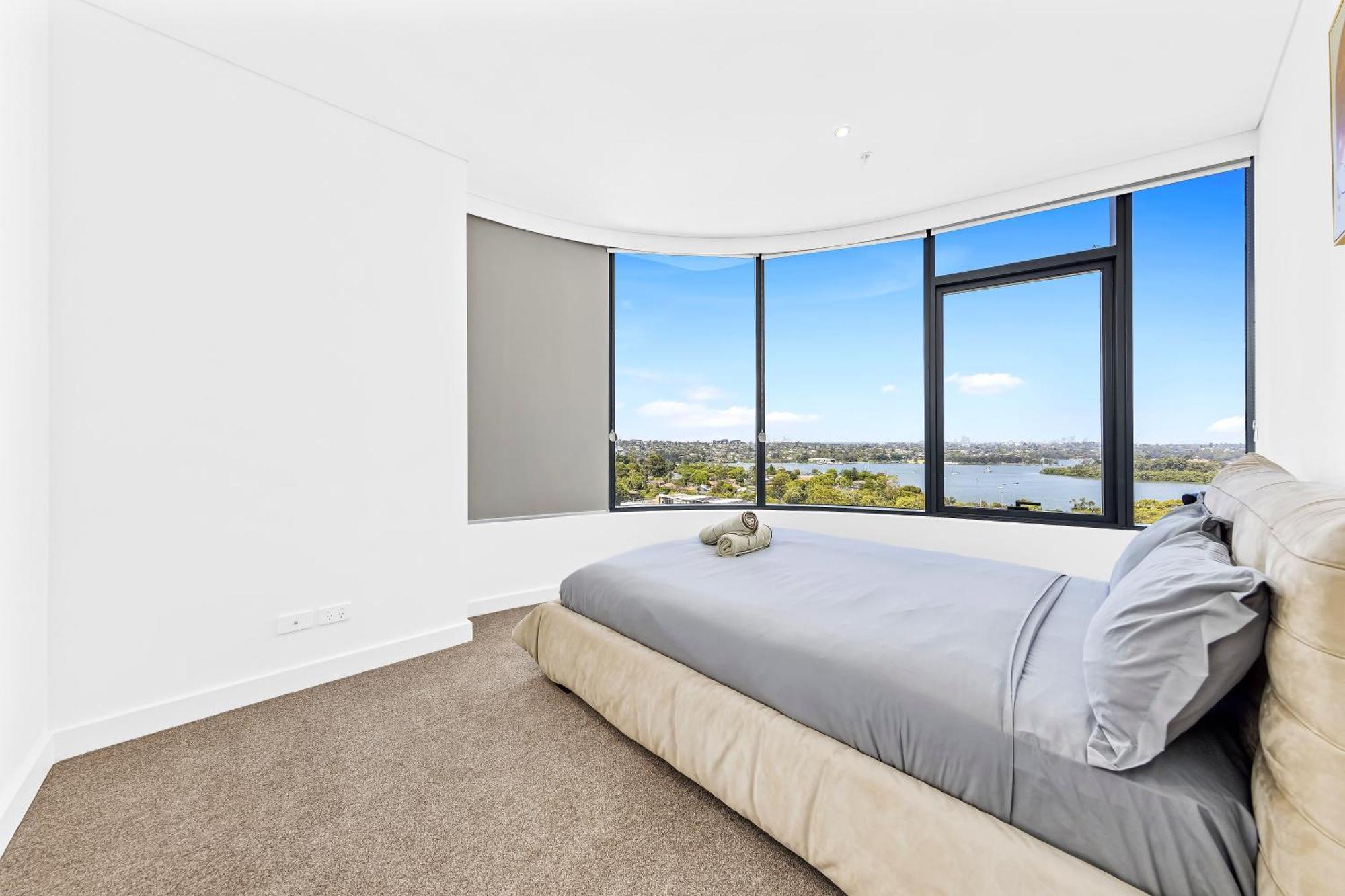 Apartment Exquisite High-end Retreat In Rhodes Sydney