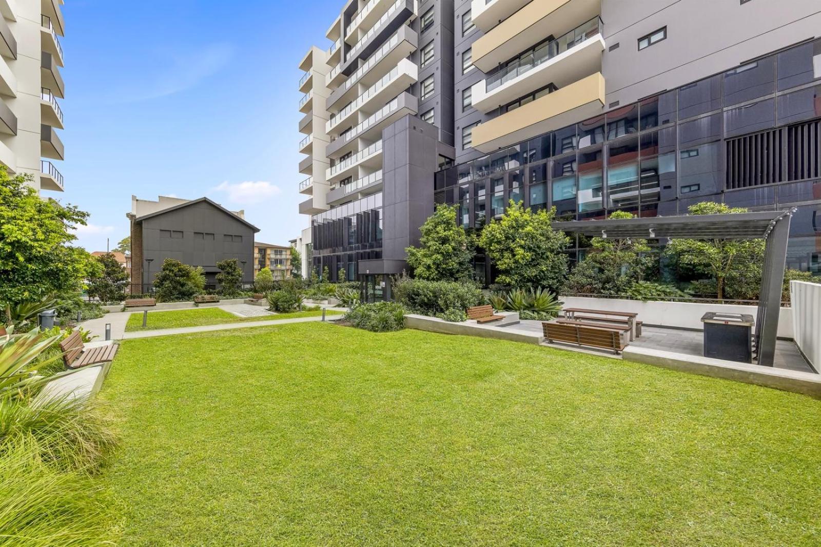 Apartment 2br In Heart Of Burwood