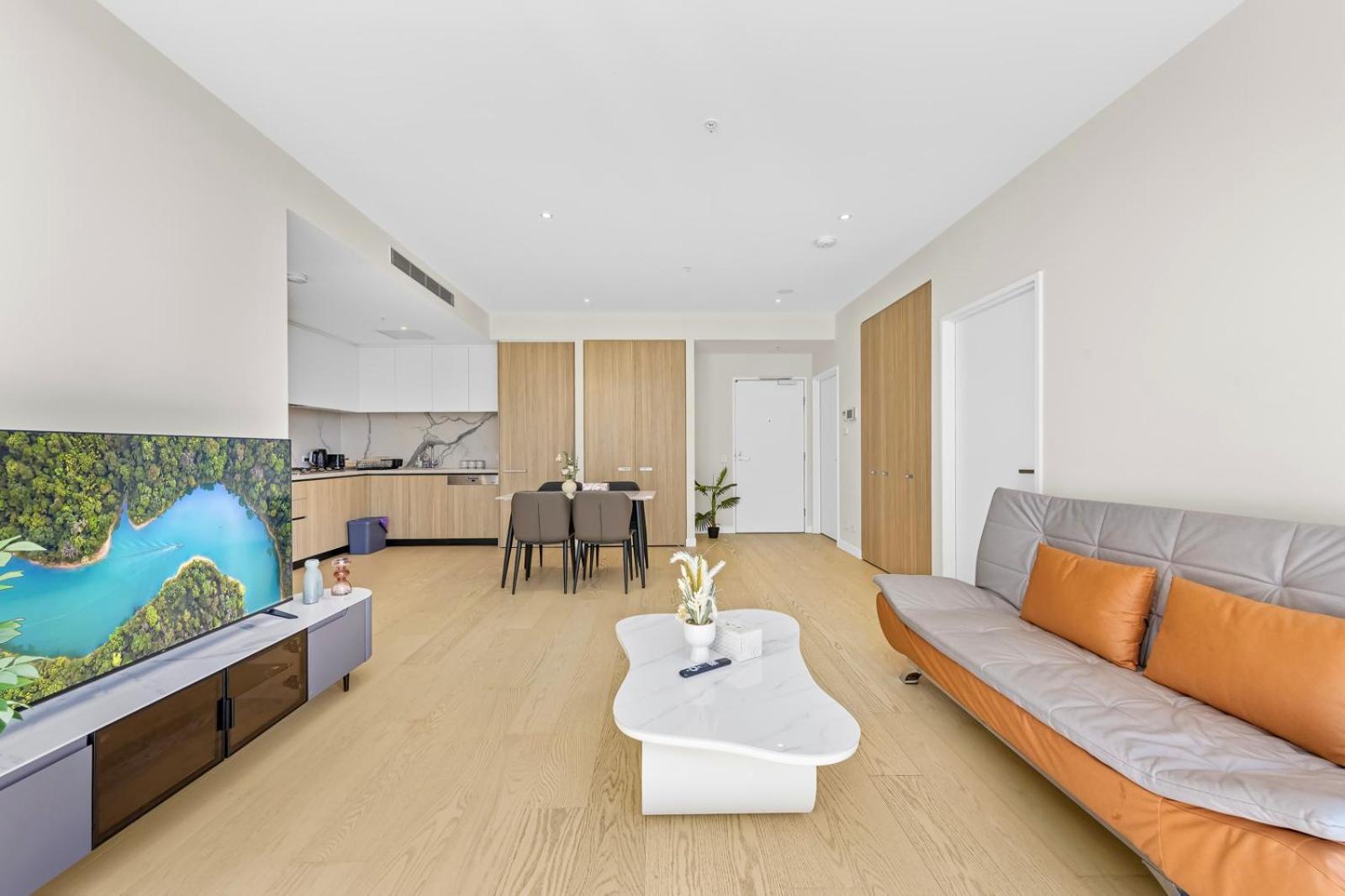 Executive Two-bedroom In Macquarie Park Apartment
