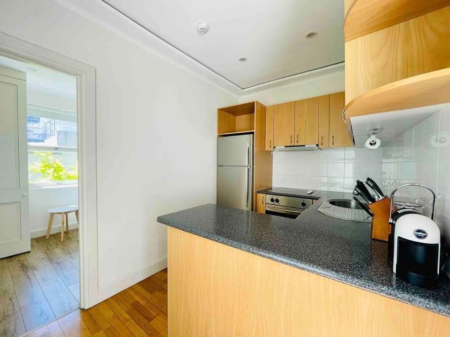 Opera & Harbour Bridge View Penthouse *