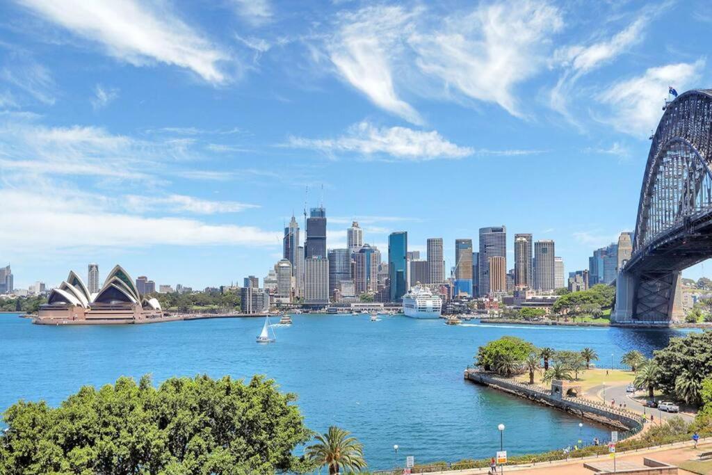 Opera & Harbour Bridge View Penthouse Sydney
