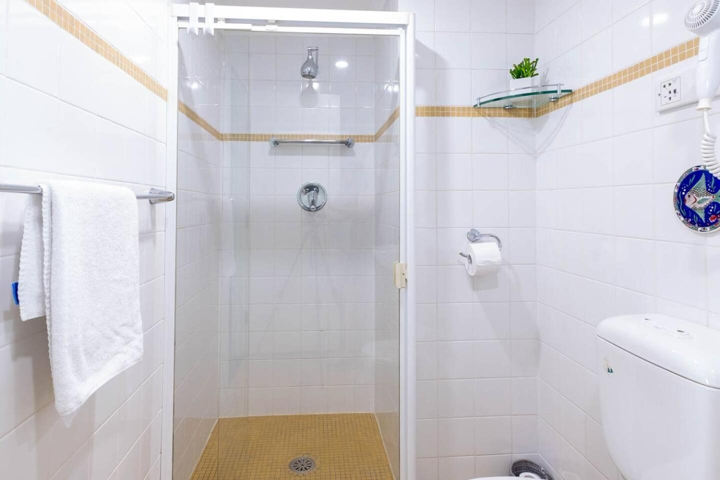 Apartment Charming Chippendale Escape With Rooftop Pool *
