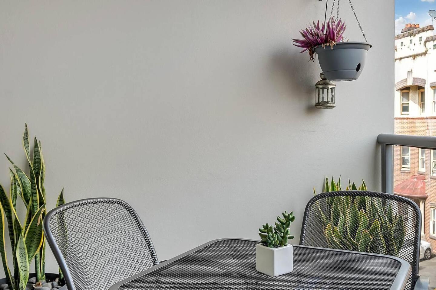 Charming Chippendale Escape With Rooftop Pool Apartment Sydney