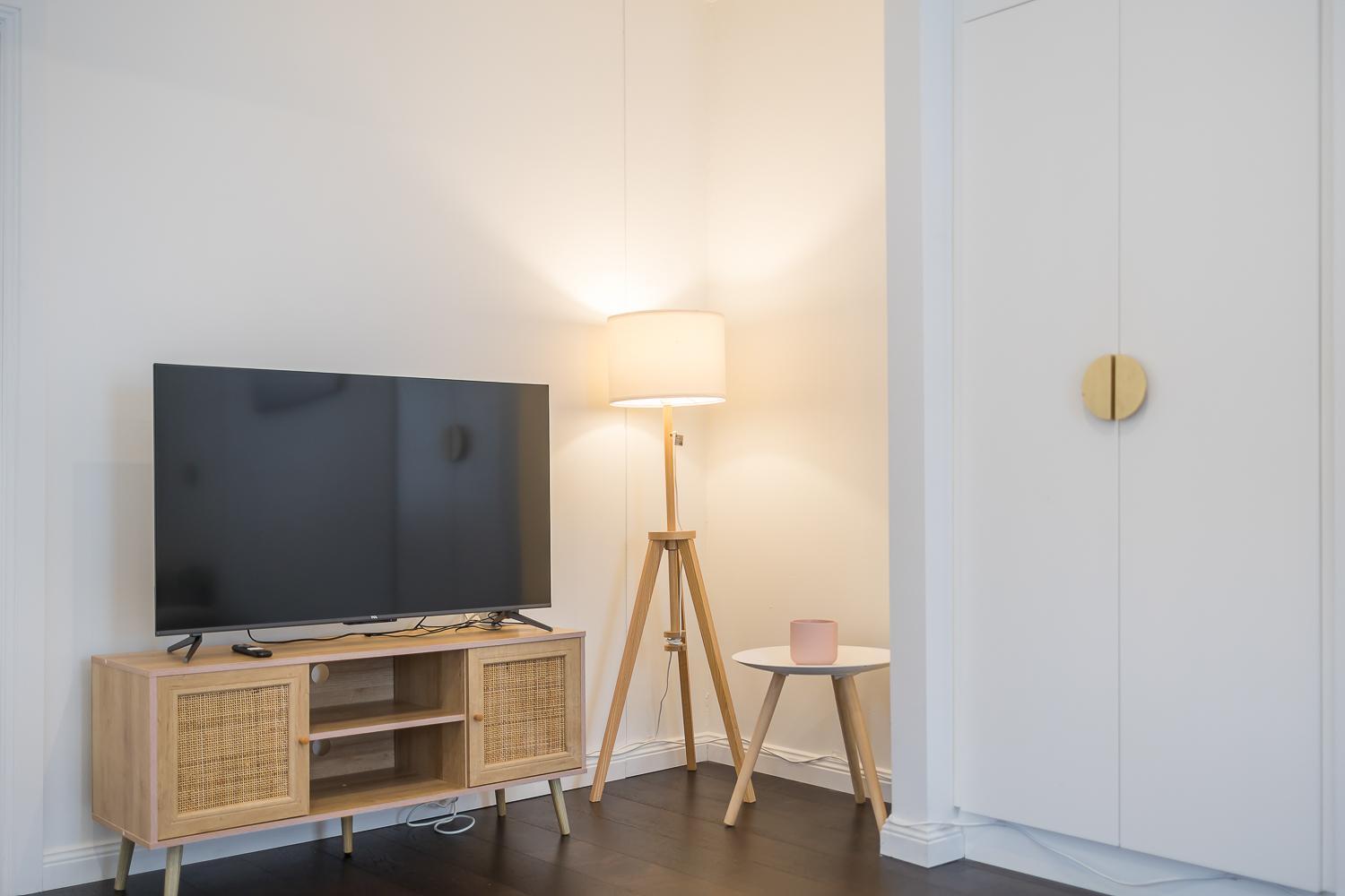 2 Bedroom In Trendy Potts Point *