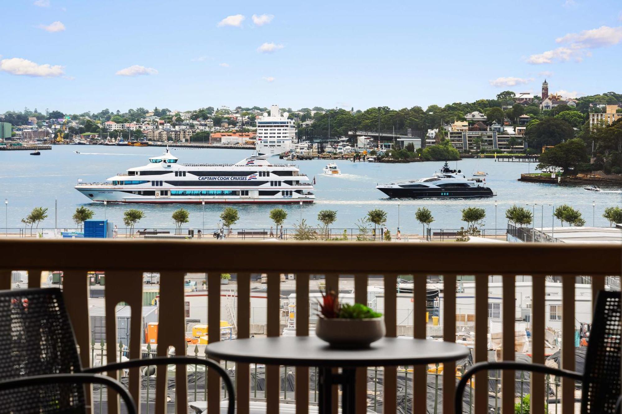Boutique With Private Roof Terrace * Sydney