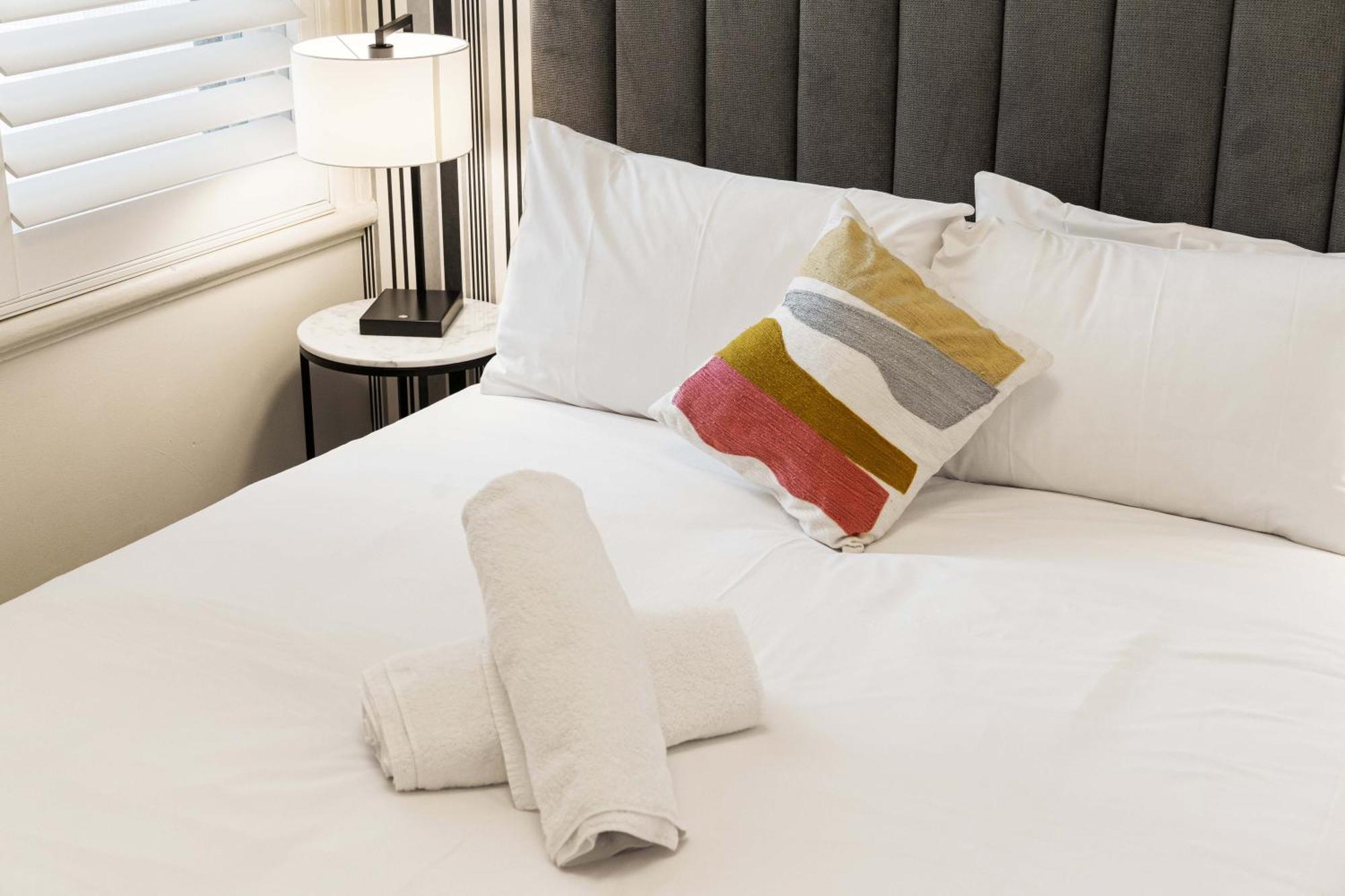 Boutique With Private Roof Terrace Apartment Sydney