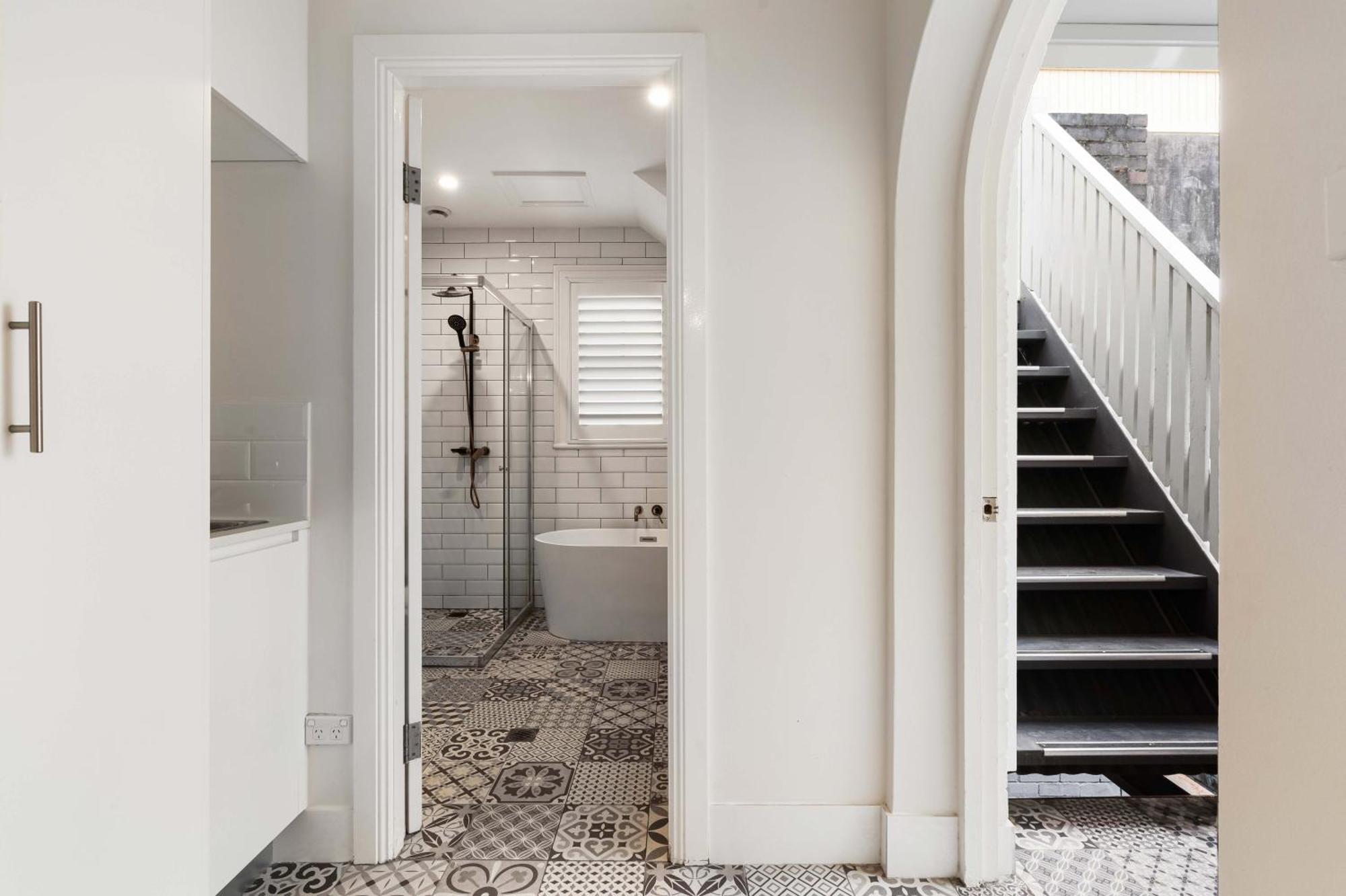 Boutique With Private Roof Terrace Apartment *