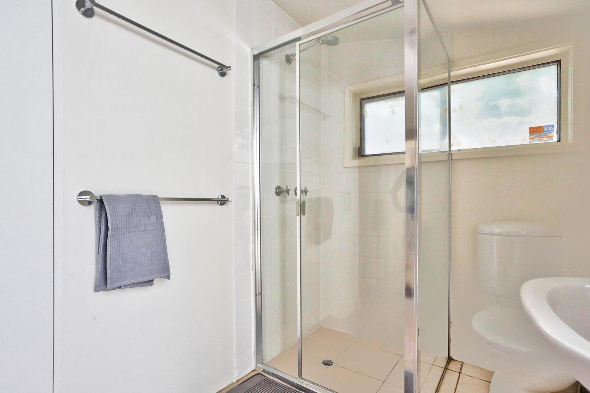 Delightful 2 Bedroom House Forest 2 E-bikes Included Bahay bakasyunan Sydney