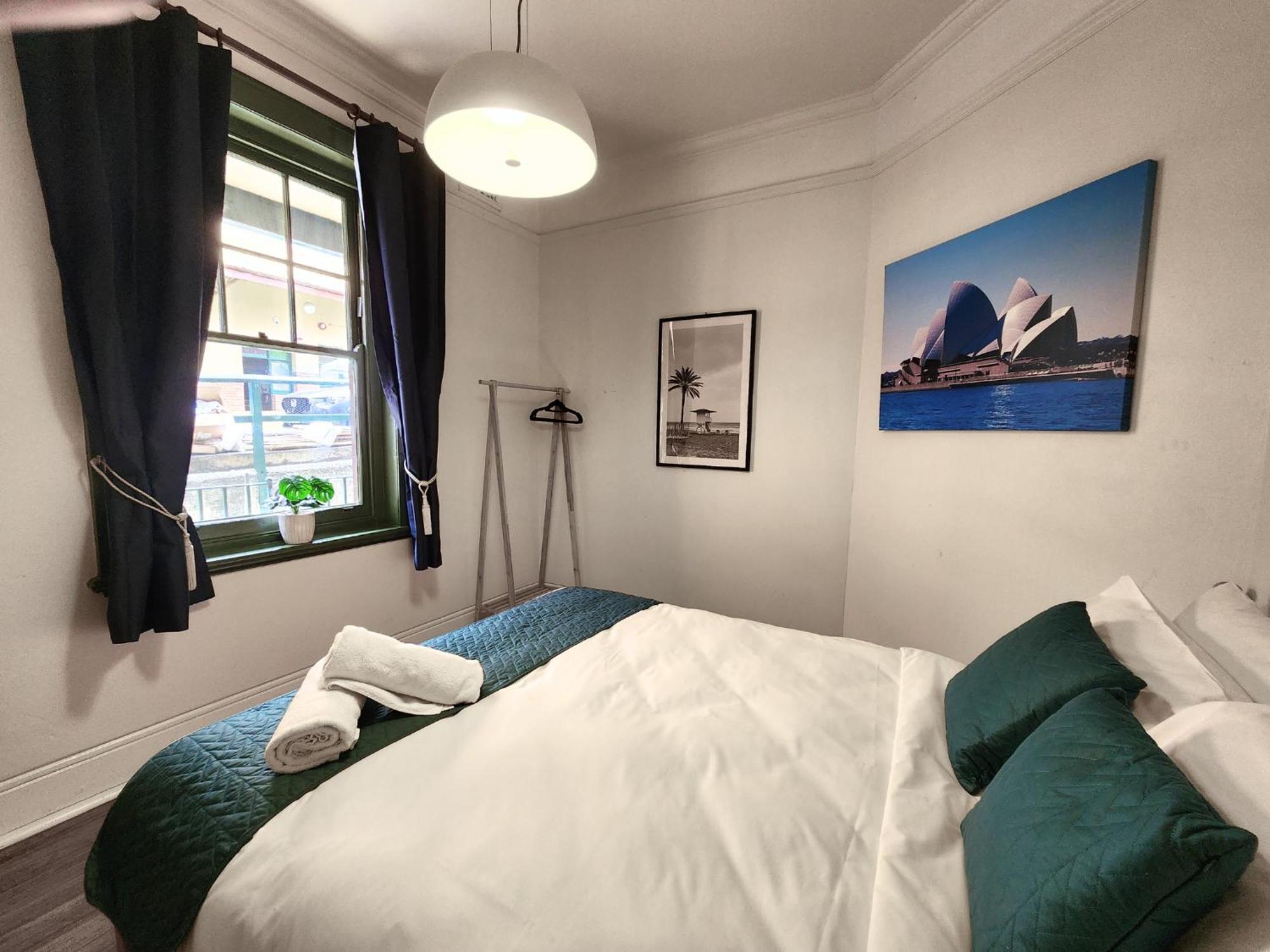 Discover The Rocks - Historical Terrace House