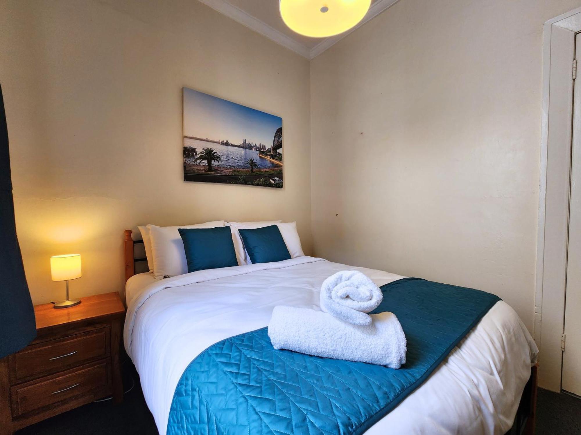 Discover The Rocks - Historical Terrace House Apartment *