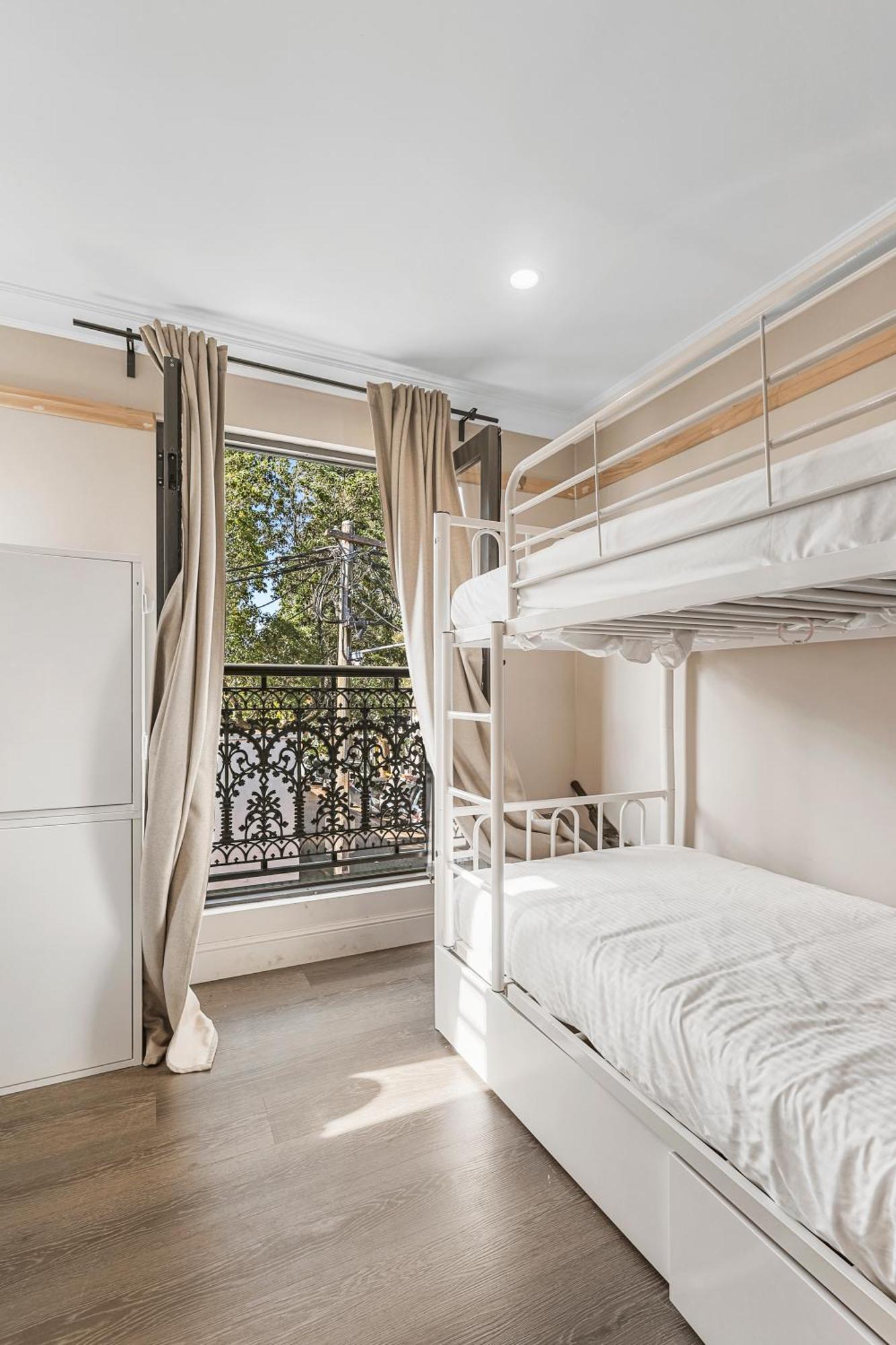 Inn Azzurro Boutique - Surry Hills